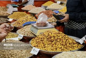 طعم شیرین یلدا را گرانی تلخ کرد؛ بررسی هزینه خانواده ها برای یک شب