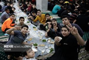 رشد ۲۰۰ درصدی حضور نوجوانان در اعتکاف؛ رنگ و بوی مقاومت در اعتکاف امسال