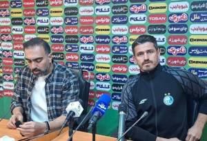 غفوری: استقلال با دو برد صدرنشین می‌شود/ چهار تیم شانس قهرمانی دارند