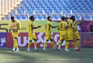 پیروزی بزرگ فجر سپاسی مقابل تراکتور/ صعود موقت شاگردان قربانی در جدول