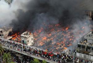 آتش‌سوزی گسترده در یکی از مناطق فقیرنشین در پایتخت بنگلادش