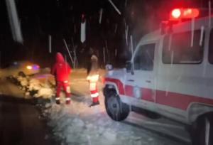 امدادرسانی به مسافران در گردنه مایین بلاغ