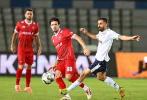 خط قرمز اوسمار روی شایعه دو شگفتی پرسپولیس برای دربی