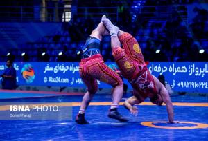 رسول خادم، دبیر، ساعی و حسن یزدانی در لباس ورزش زورخانه‌ای+ عکس