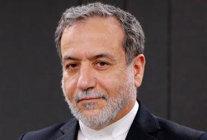 حضور عراقچی در مراسم تشییع پیکر شهدای اقتدار