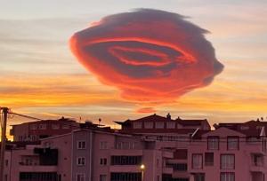 ابرهای عجیب و ترسناک در آسمان ترکیه+فیلم