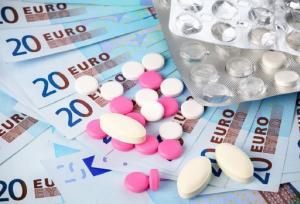 ارز کالاهای اساسی و اقلام دارویی تامین شد