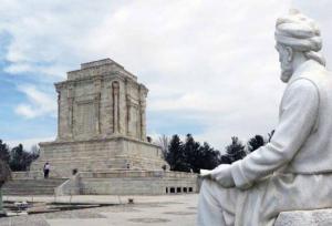 خطاطی یک بیت از شاهنامه در میدان فردوسی