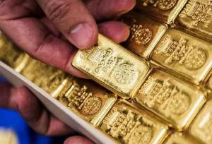 قیمت جهانی طلا را اندکی کاهش داد