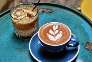 یک فنجان قهوه، محافظ قلب در برابر ضربان نامنظم