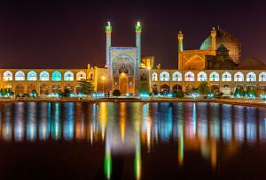 بازدید از میدان نقش جهان اصفهان از مرز ۱۵۰ هزار نفر گذشت