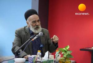 واژه‌های بیگانه میراث ایرانی را نابود می‌کند