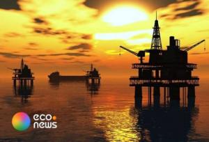 قیمت نفت تحت تأثیر فشارهای اقتصادی آمریکا 