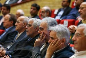 مفاخر و مشاهیر،ستون‌های خیمه هر جامعه‌ هستند
