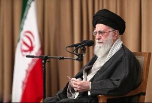 سینما، تلویزیون، رسانه؛ صدای پیشرفت ایران باشید