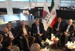 بازدید معاون اقتصادی سپاه از غرفه فولاد خوزستان