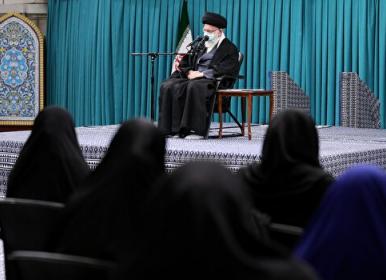 دیدار جمعی از بانوان با رهبر معظم انقلاب+فیلم
