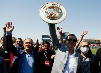 ترافیک شدید در مسیر مراسم جشن قهرمانی تراکتور