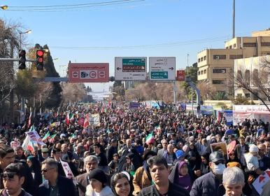 حضور باشکوه شیرازی ها در راهپیمایی ۲۲ بهمن
