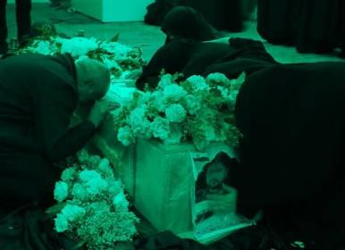 وداع خانواده شهید مدافع امنیت با جگرگوشه‌شان