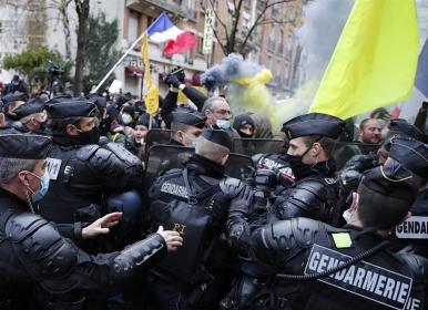 اعتراضات سراسری در فرانسه علیه خشونت پلیس+فیلم