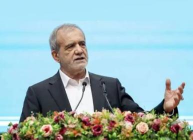 اقتصاد و سایر مسائل را نمی‌توان با دستور مدیریت کرد