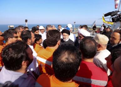 گفتگوی رئیس‌جمهور با کارکنان فاز ۱۱ پارس جنوبی