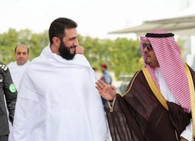 حضورابومحمد الجولانی در خانه کعبه+فیلم