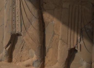 جزئیاتی از نقوش برجسته درگاه های کاخ کوروش+فیلم