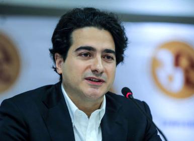 حضور همایون شجریان در آرامگاه استاد آواز ایران