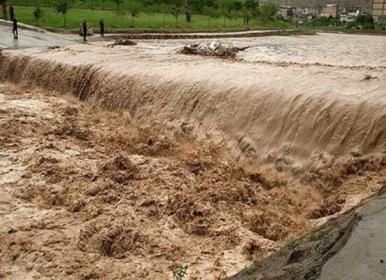 وقوع سیل در روستای کلها محور کندوان+فیلم