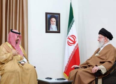 دیدار رهبر انقلاب با فرستاده پادشاه عربستان+فیلم