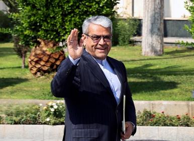 هیچ تصمیمی درباره قیمت بنزین گرفته نشده است