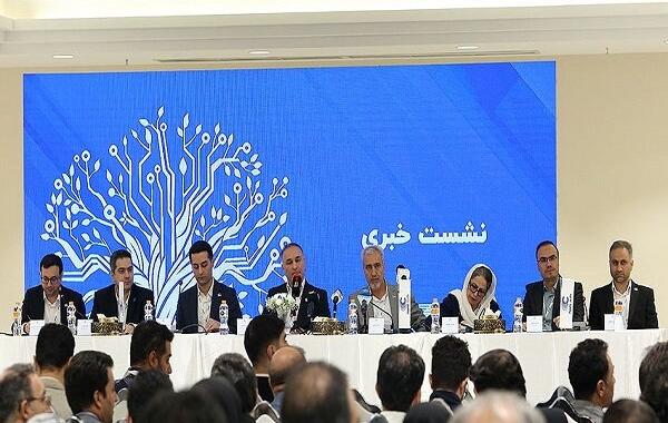 صنعت خودرو زیر فشار سیاست‌های دولتی