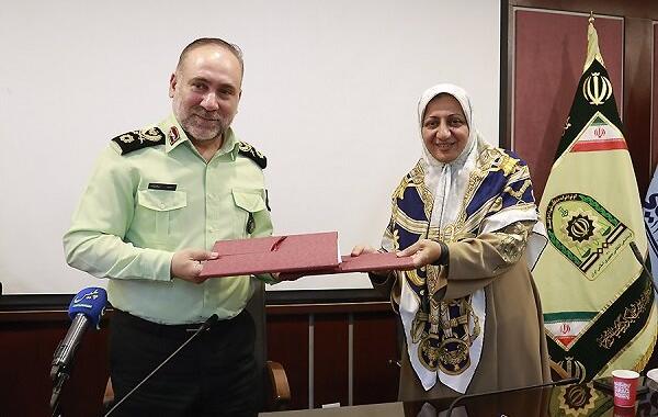 لزوم بهره‌گیری از نخبگان در توسعه فناوری پلیس