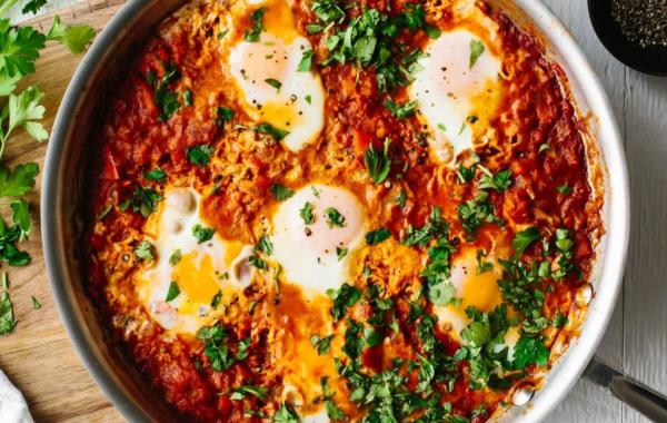 ۵ دستور غذای ساده و مقوی برای صبحانه با تخم‌مرغ