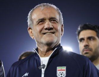 پیام نیازمند در برابر رئیس‌جمهور تسلیم شد!