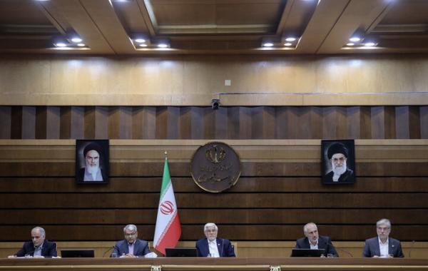 جامعه در پرداخت مالیات نباید احساس ظلم کند
