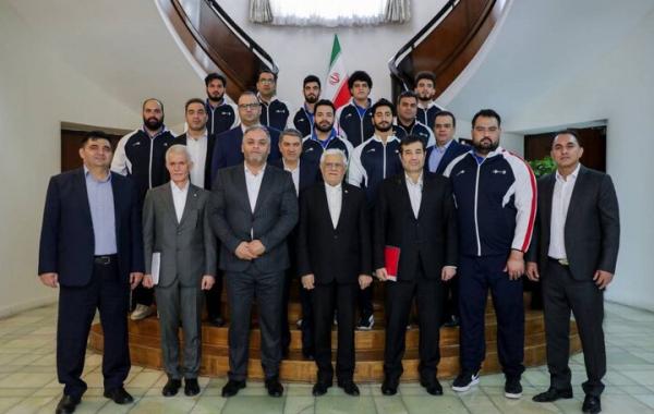 عارف قهرمانی تیم ملی وزنه‌برداری را تبریک گفت