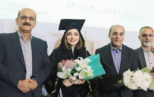 توضیح دانشگاه آزاد درباره مراسم دفاع «بهنوش طباطبایی»