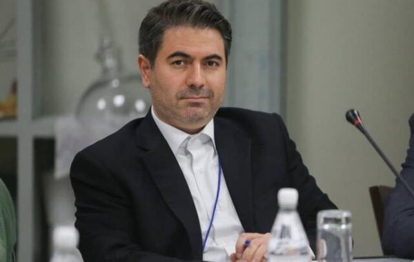 تضعیف روابط با مسکو و پکن به نفع کشور نیست