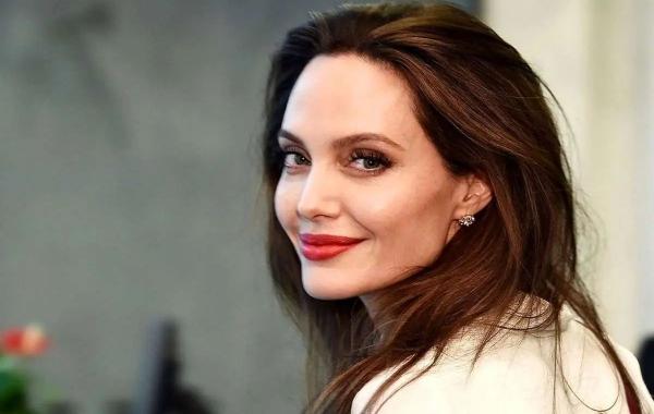 تصاویر آنجلینا جولی در خط مقدم جنگ اوکراین