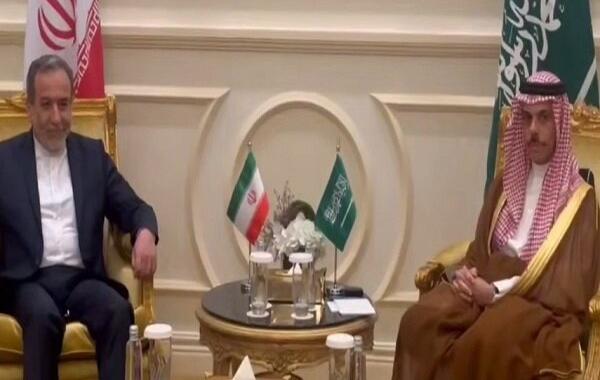 دیدار «دکتر عراقچی» با وزیر خارجه عربستان