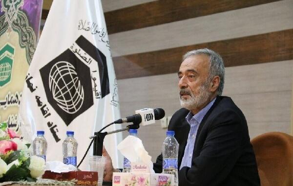 مادران معماران فرهنگ توحید در خانواده هستند