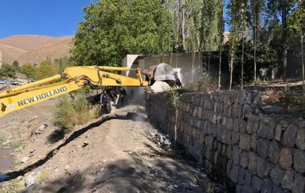 ساخت وسازهای غیرمجاز تجاوز به حریم رودخانه‌ها است