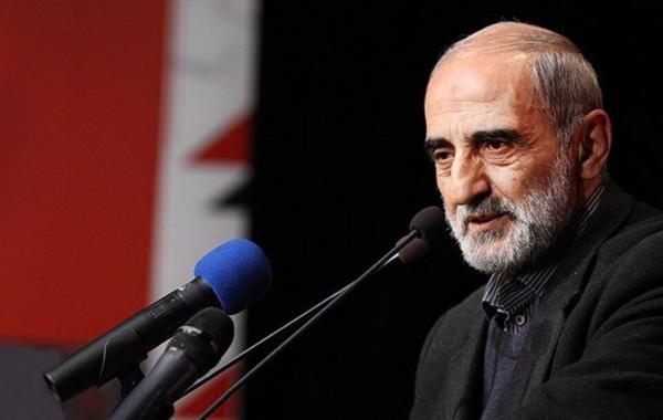 پیام معنادار شریعتمداری برای مسعود پزشکیان