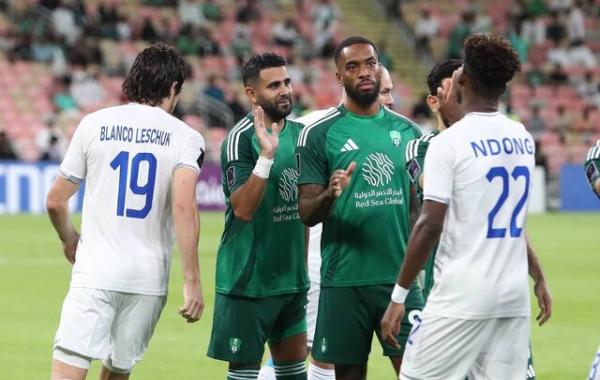 الاهلی قرارداد ریاض محرز را تمدید نمی‌کند