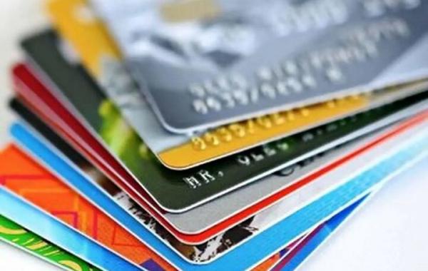 دستور به موقع وزیر اقتصاد برای مبارزه با فساد بانکی