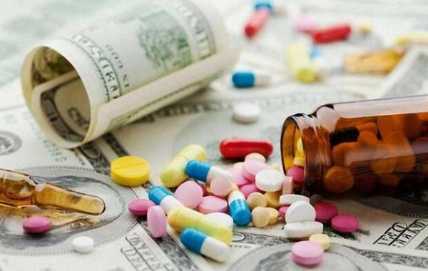 کمبود ارز دارو نتیجه ضعف بانک مرکزی است