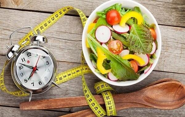 حذف وعده غذایی برای کاهش وزن درست نیست